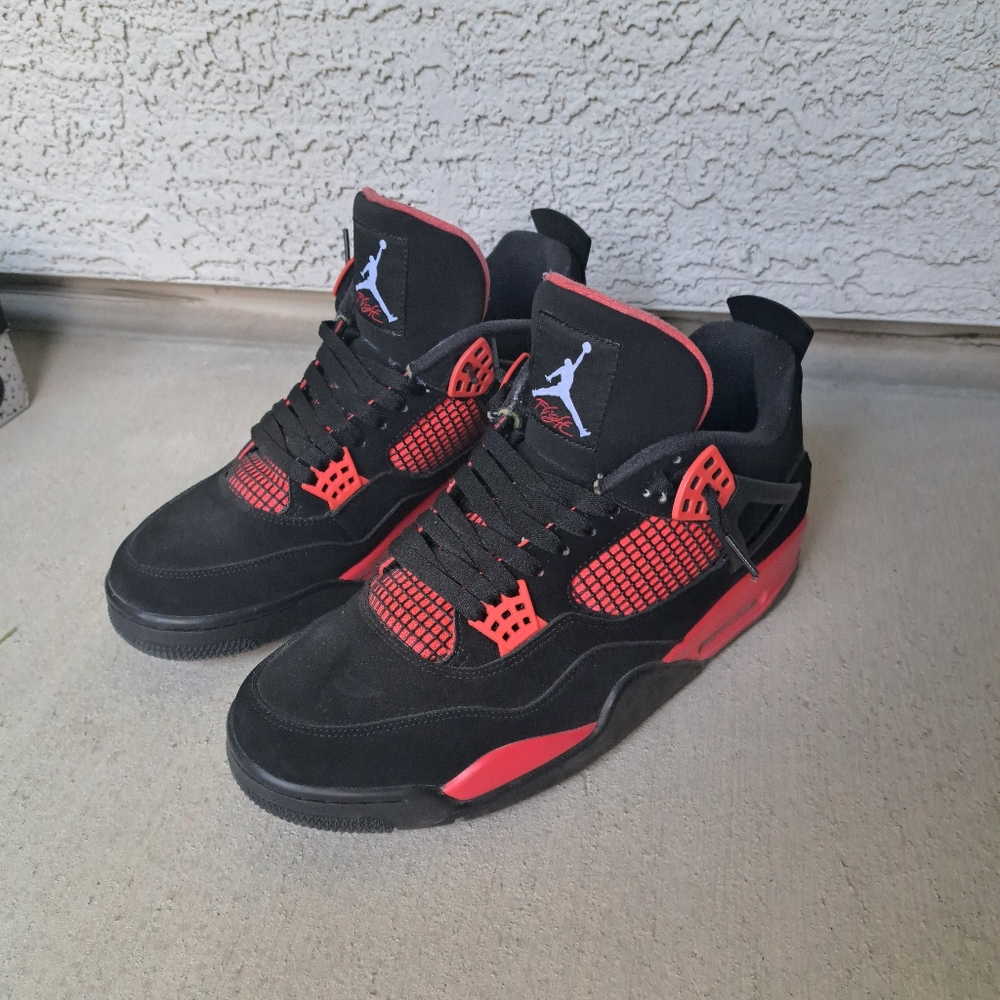 Jordan 4 Red Thunder size 12 Mens Trendy Sneakers